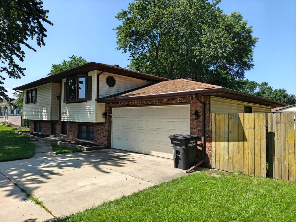 Photo of 3042 Dutch Mill Street, Portage, IN 46368 (MLS # 841934)