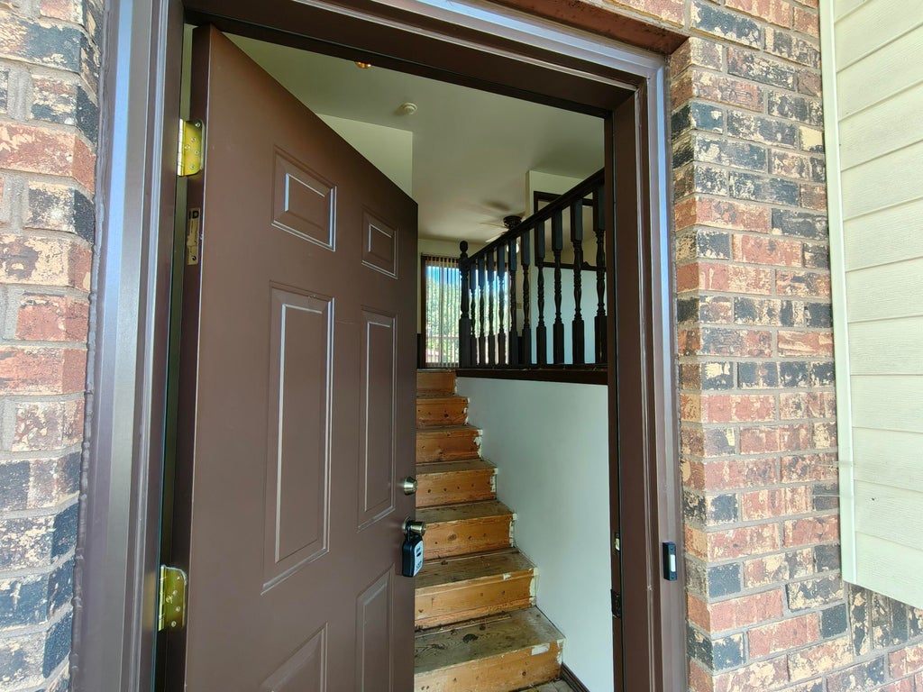 Photo of 3042 Dutch Mill Street, Portage, IN 46368 (MLS # 841934)