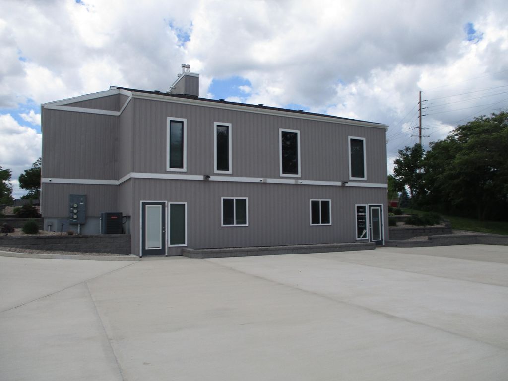 Photo of 402 E Sigler Street #B, Hebron, IN 46341 (MLS # 830012)