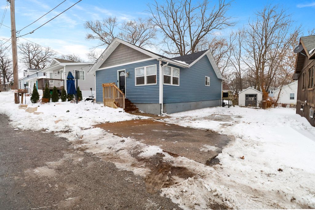 Photo of 8606 W 132nd Place, Cedar Lake, IN 46303 (MLS # 831433)