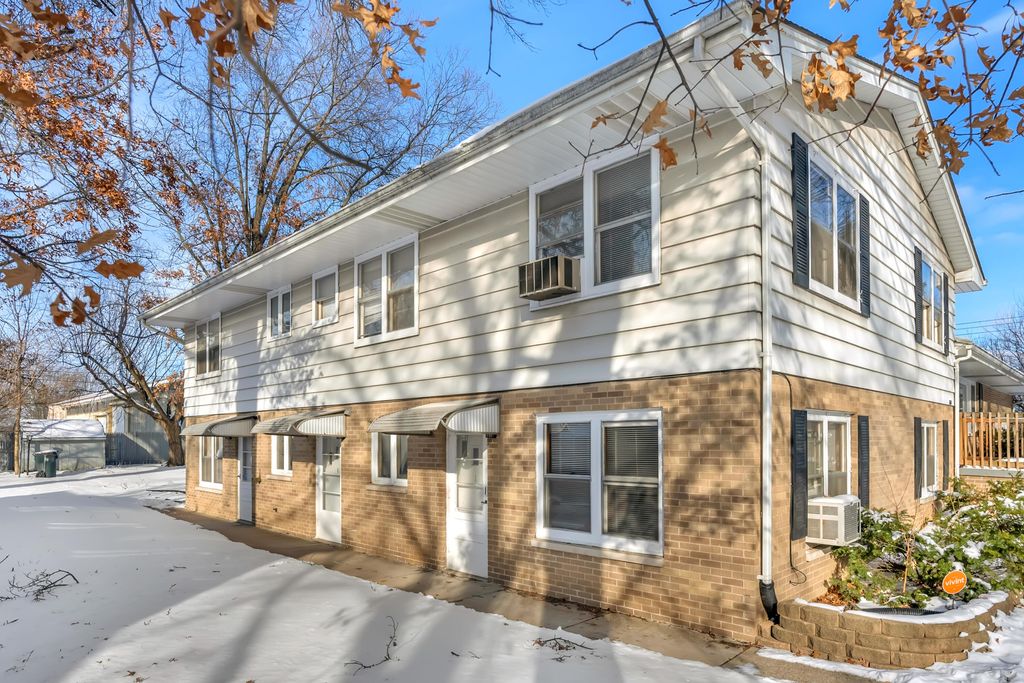 Photo of 6860 Delaware Street, Merrillville, IN 46410 (MLS # 833852)