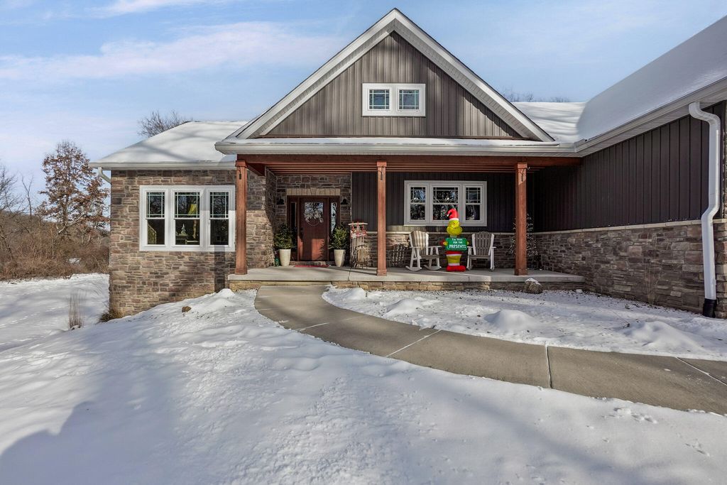 Photo of 14376 W 185th Avenue, Lowell, IN 46356 (MLS # 831992)