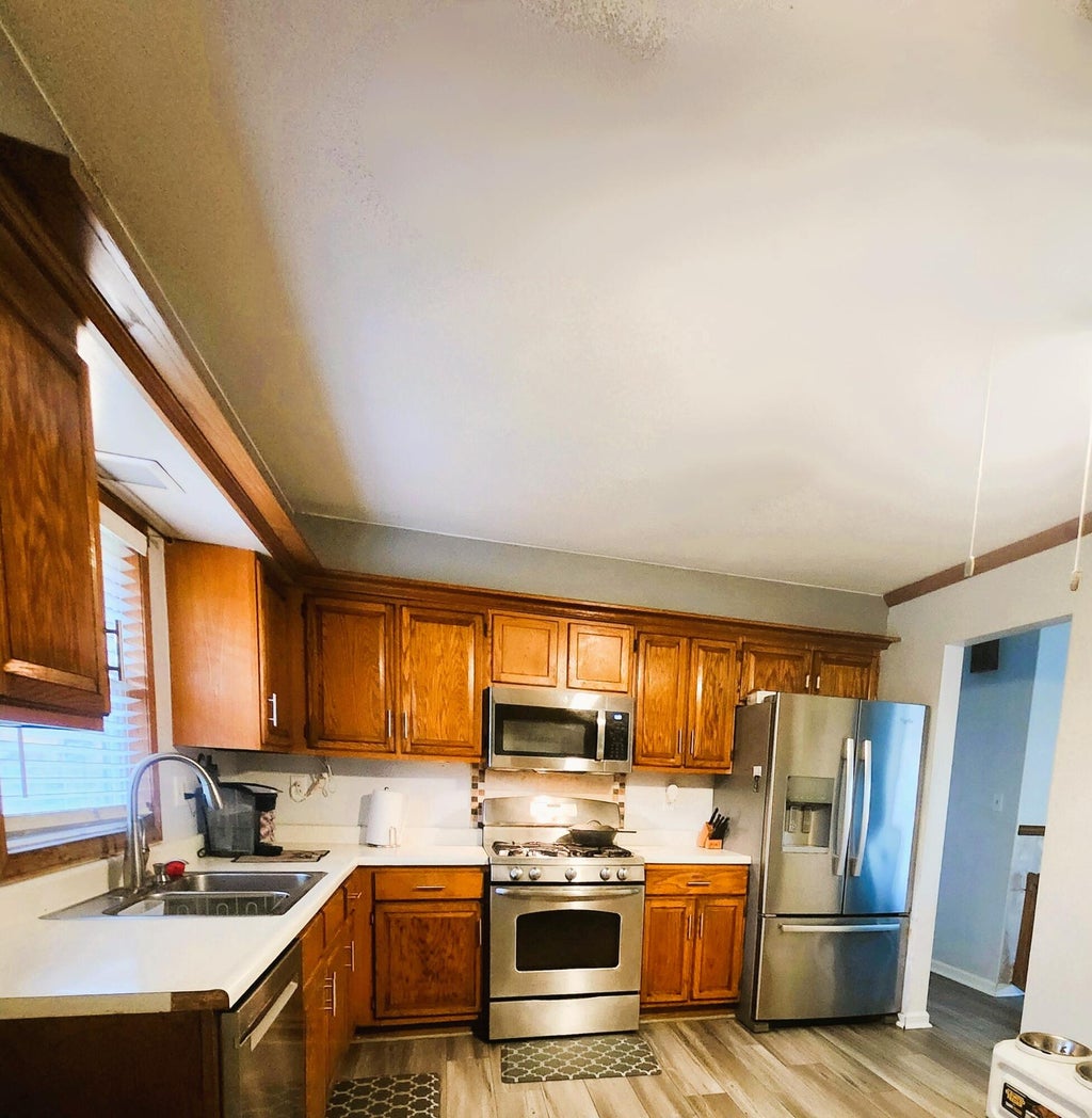 Photo of 3119 W 60th Drive, Merrillville, IN 46410 (MLS # 846347)