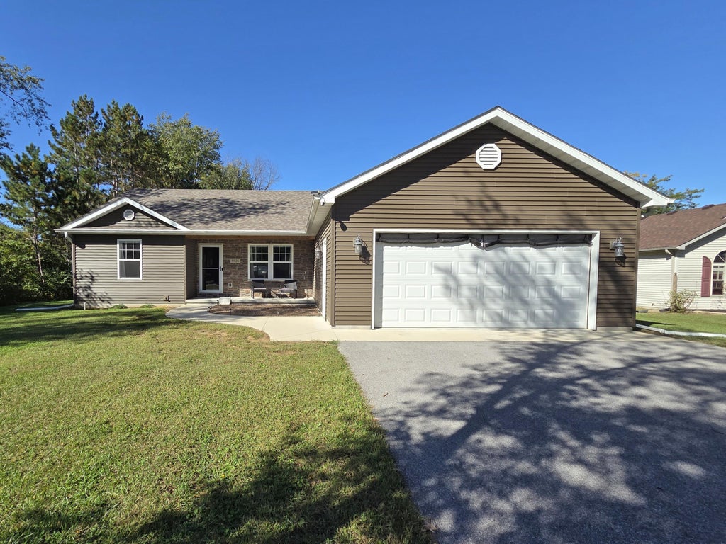 Photo of 8926 N 489 W, Lake Village, IN 46349 (MLS # 846386)