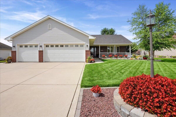 9204 BRYAN LN, CROWN POINT, IN 46307 - Image c96f67f9b004ec38e2ebf2ed7f312f9e/4186808326