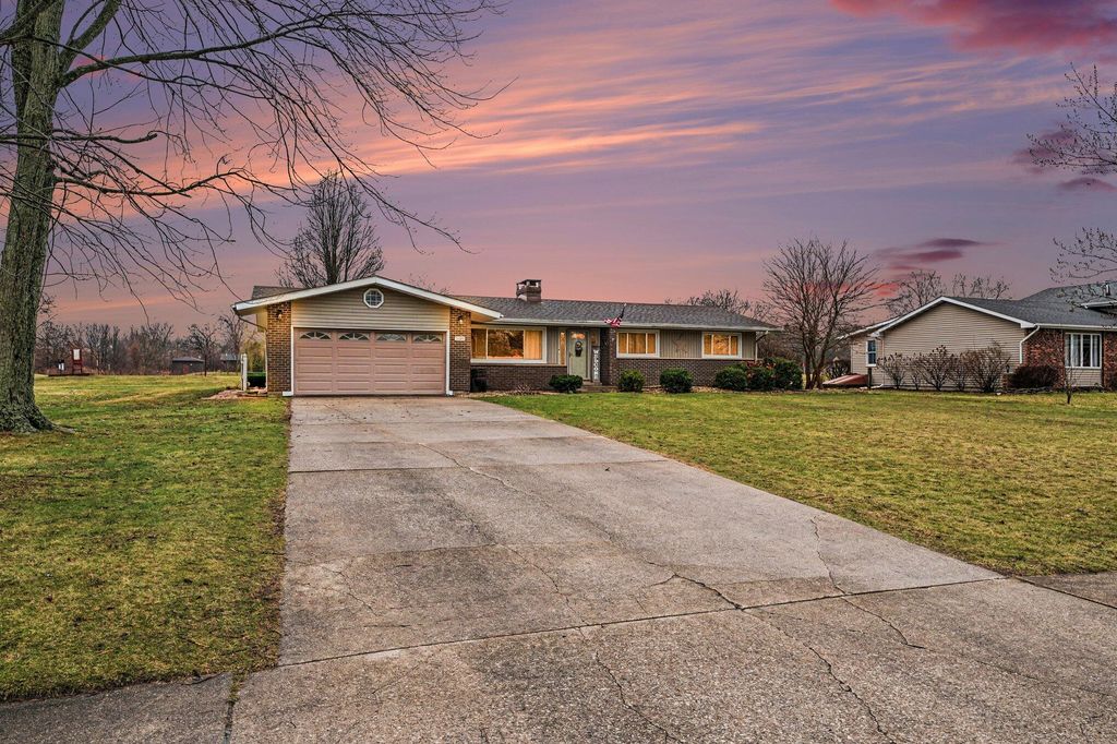 Photo of 5109 W 154th Avenue, Lowell, IN 46356 (MLS # 835321)