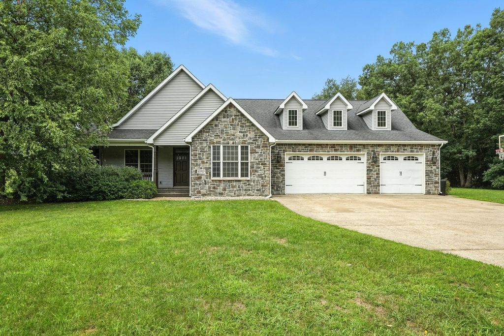 Photo of 10370 Cynthia Lane, Wheatfield, IN 46392 (MLS # 834911)