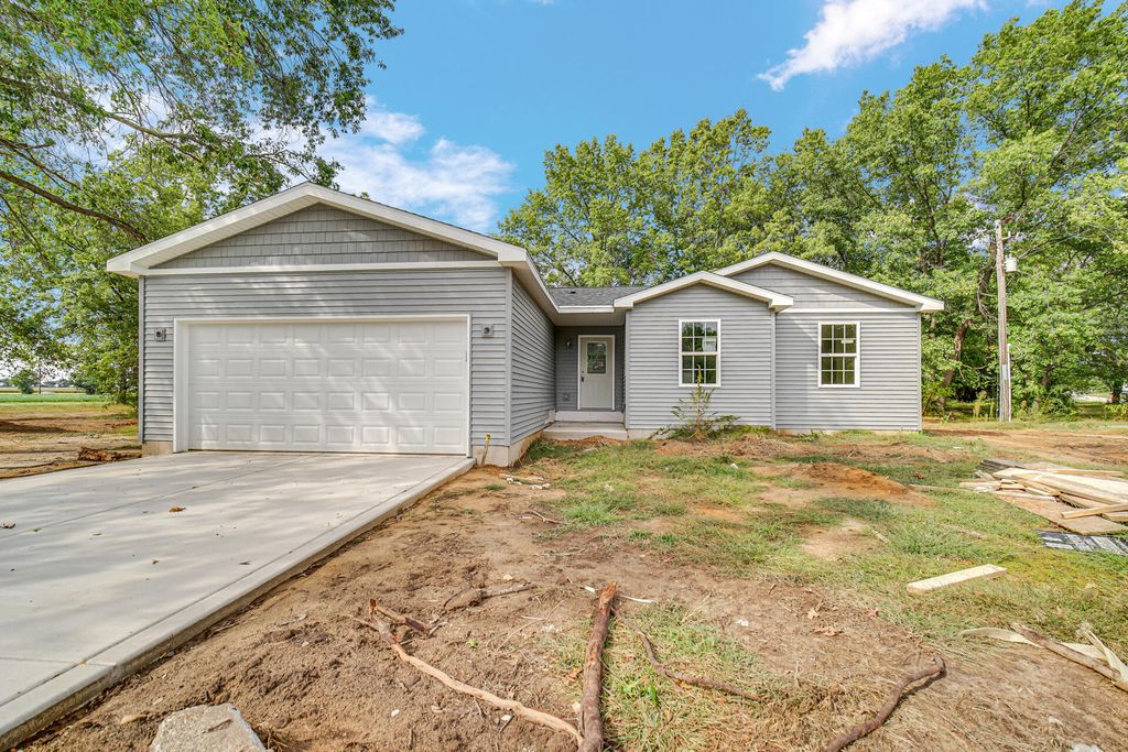 Photo of 303 Malvern Road, Kingsford Heights, IN 46346 (MLS # 835942)