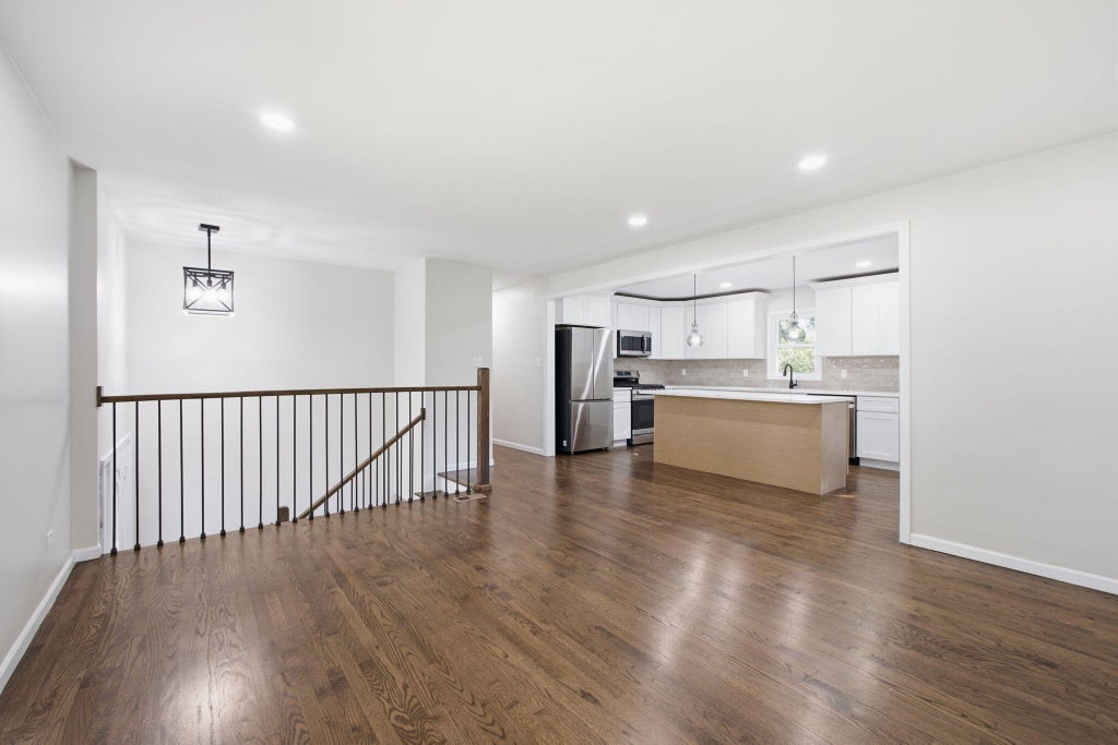 Photo of 6401 Rhode Island Street, Merrillville, IN 46410 (MLS # 847202)