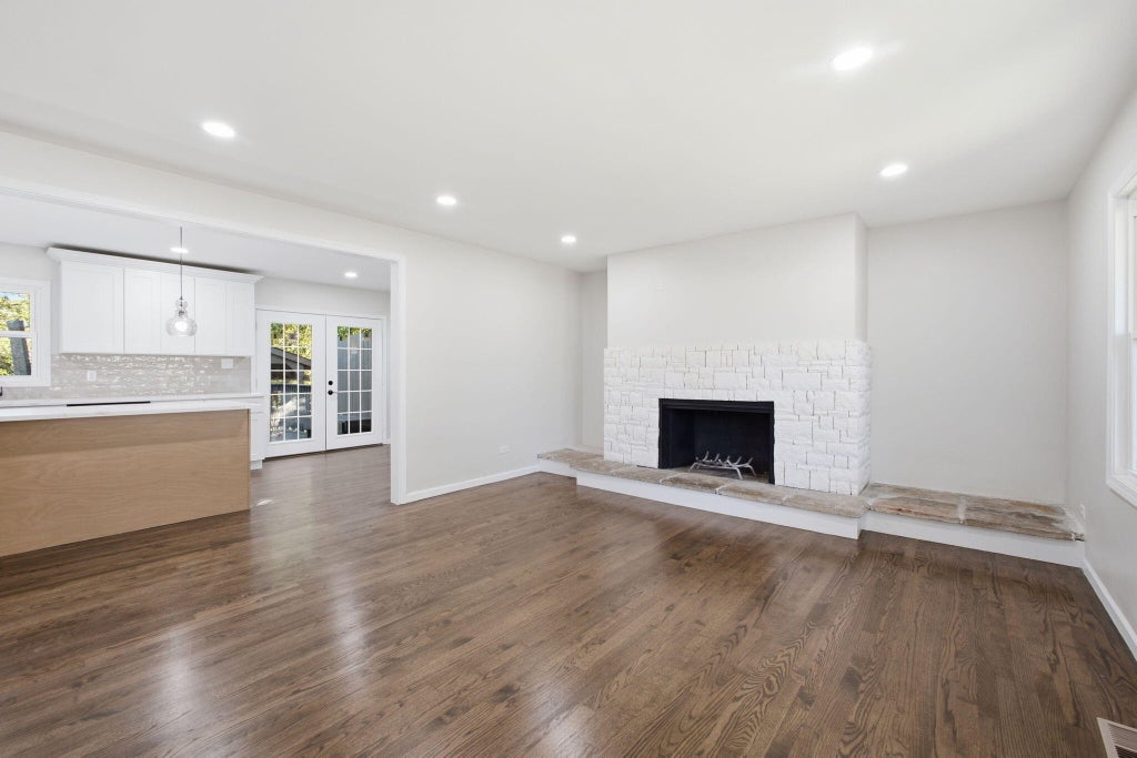 Photo of 6401 Rhode Island Street, Merrillville, IN 46410 (MLS # 847202)