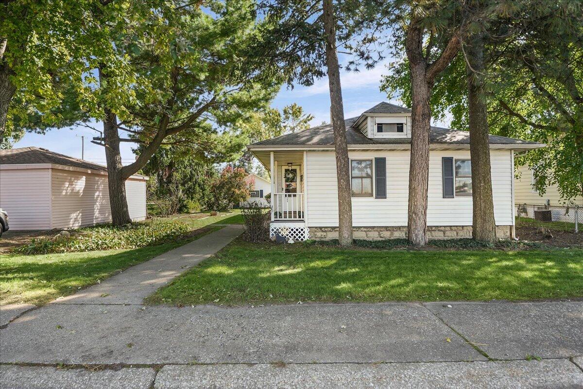 3309 Fairview Avenue