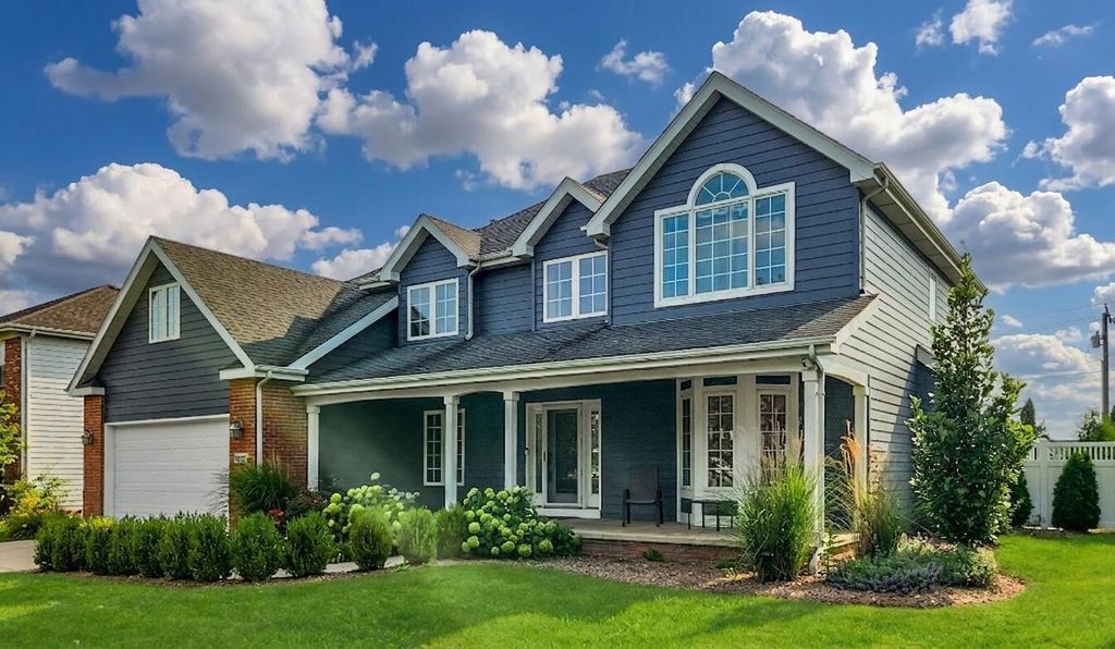 Photo of 9925 Whitehall Garden, Munster, IN 46321 (MLS # 835438)