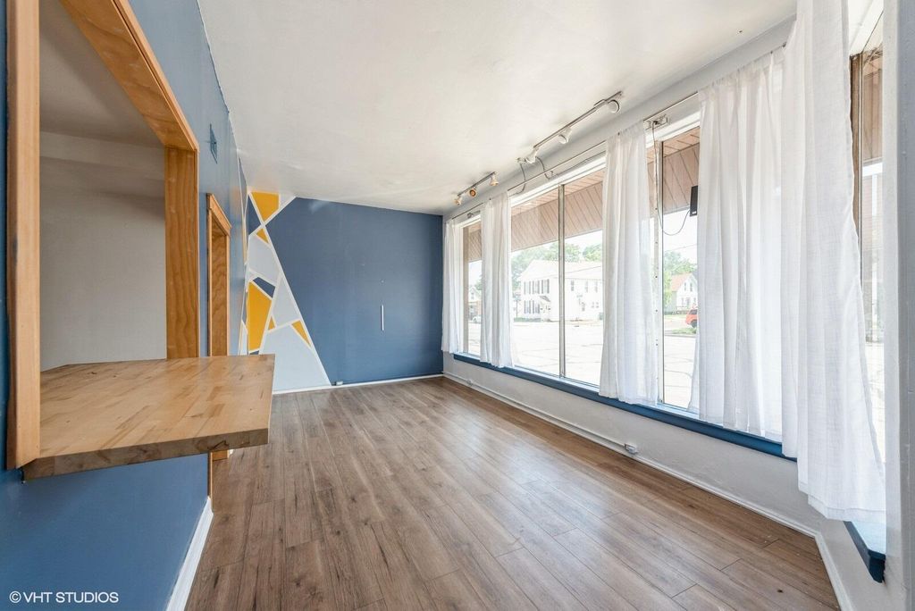 Photo of 1403 Franklin Street, Michigan City, IN 46360 (MLS # 832309)