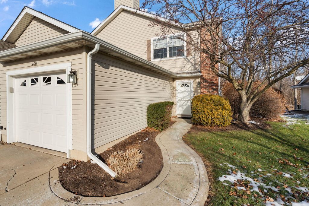 Photo of 200 Summertree Drive, Porter, IN 46304 (MLS # 832428)