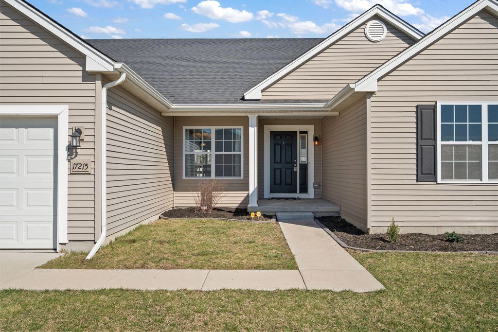 Photo of 17215 Adams Drive, Lowell, IN 46356 (MLS # 836005)