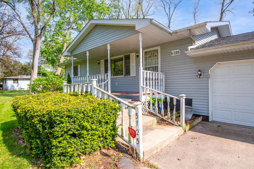 Photo of 5125 Danube Avenue, Portage, IN 46368 (MLS # 838705)