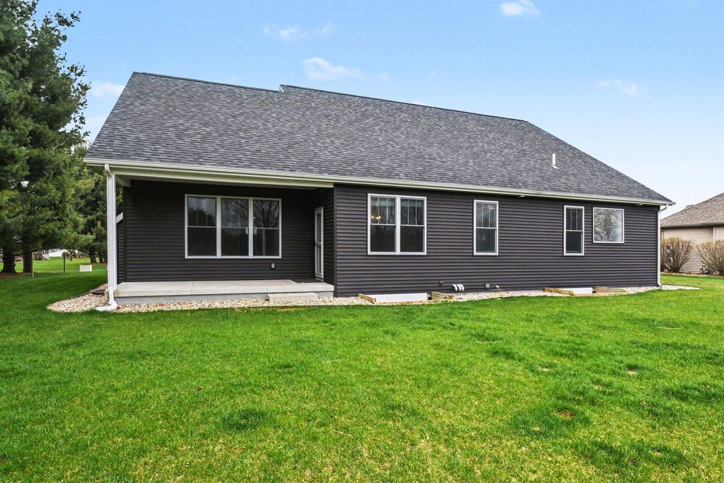 Photo of 20009 Weber Lane, Goshen, IN 46528 (MLS # 836789)