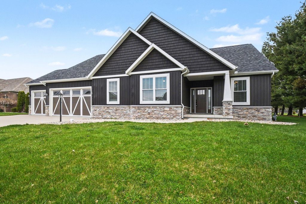 Photo of 20009 Weber Lane, Goshen, IN 46528 (MLS # 836789)