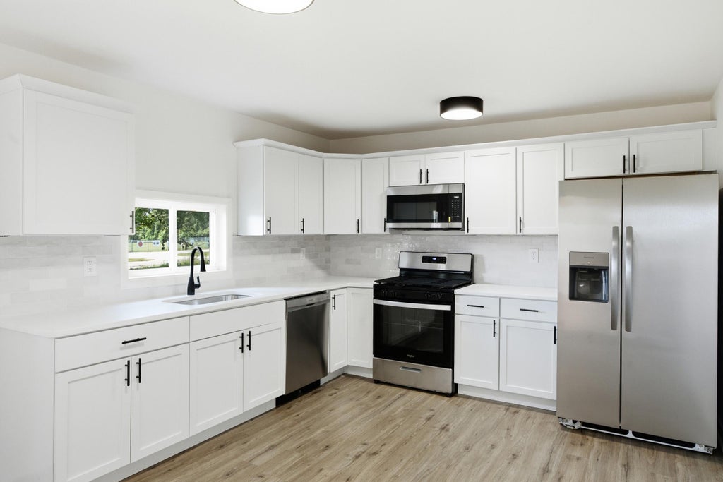 Photo of 341 W 700 N, Valparaiso, IN 46385 (MLS # 846095)