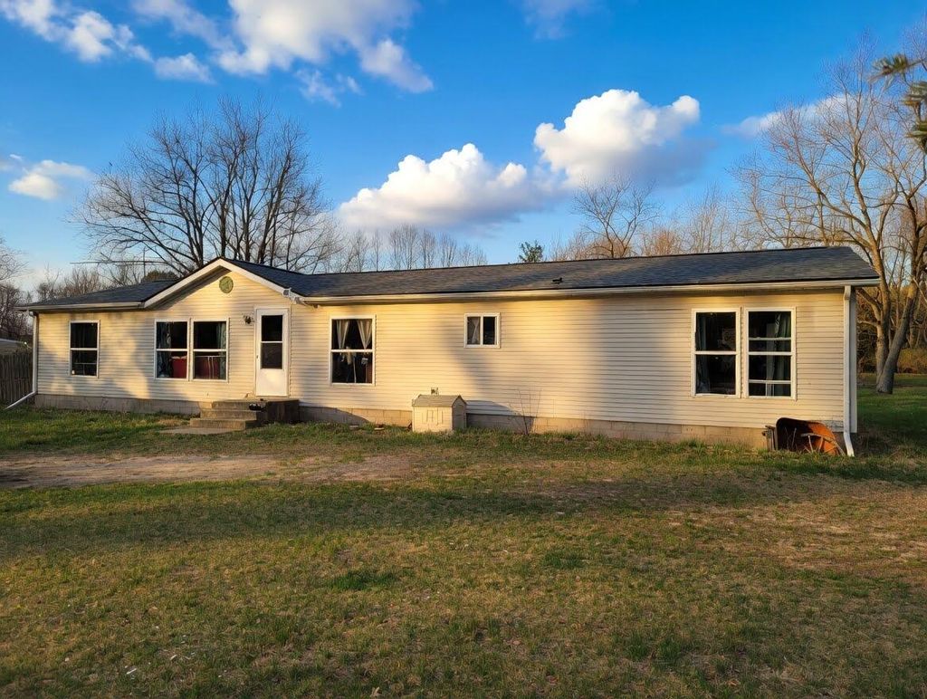 Photo of 14874 Heritage Drive W, Wheatfield, IN 46392 (MLS # 836300)