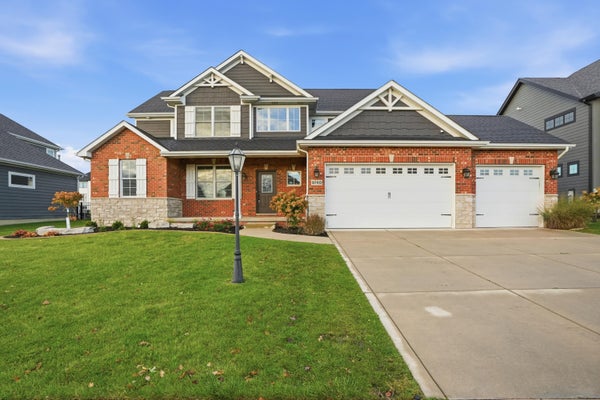 9740 TALL GRASS TRL, SAINT JOHN, IN 46373 - Image cbc9a2e2ad64dfe3de9dd6f1b9454ee3/1786827627