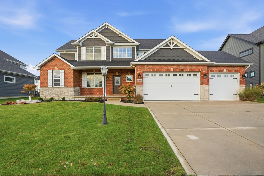 Photo of 9740 Tall Grass Trail, Saint John, IN 46373 (MLS # 847129)
