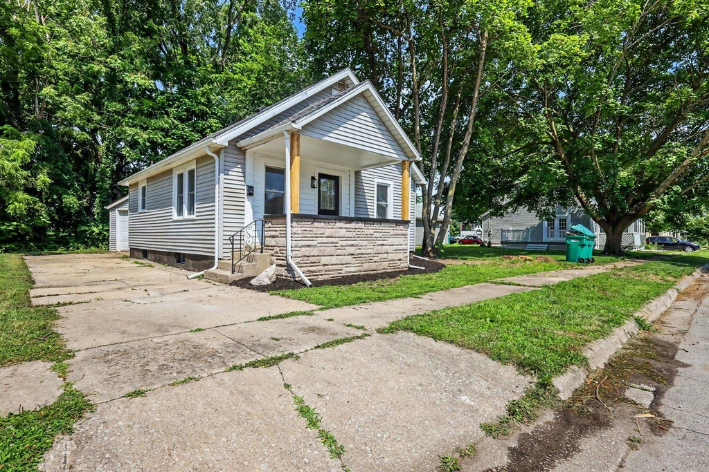 Photo of 206 Rumely Street, La Porte, IN 46350 (MLS # 842145)