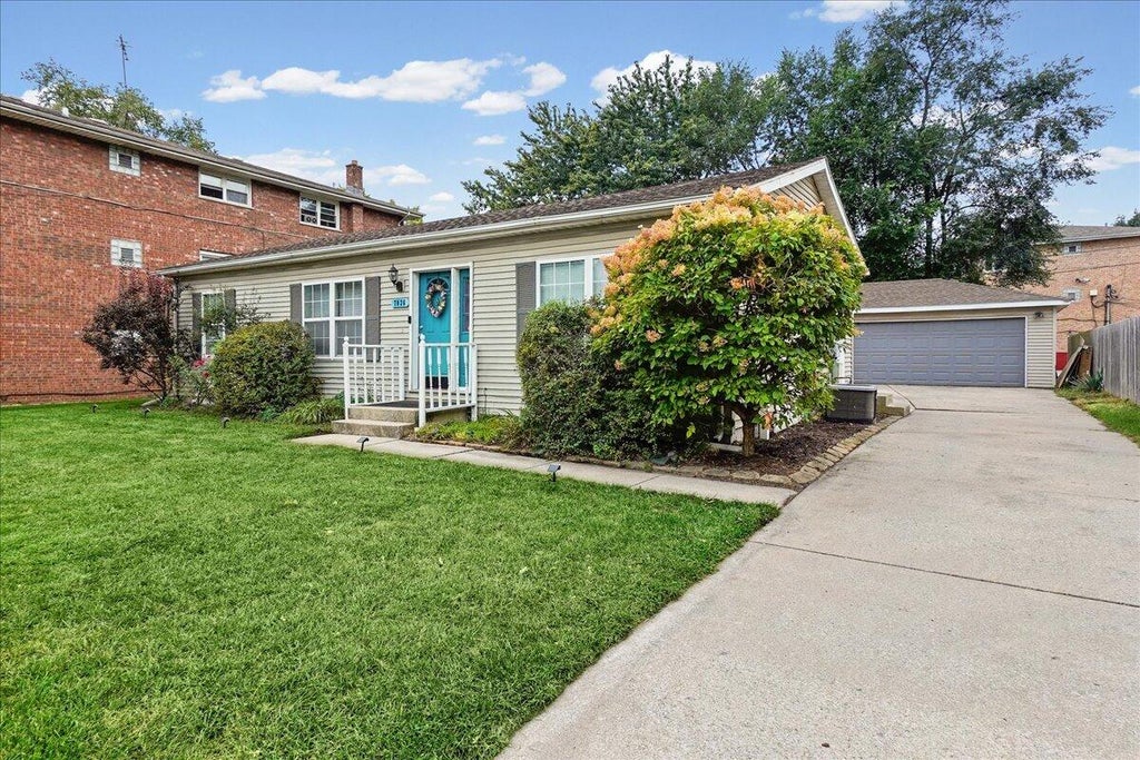 Photo of 7036 Idaho Avenue, Hammond, IN 46323 (MLS # 845531)
