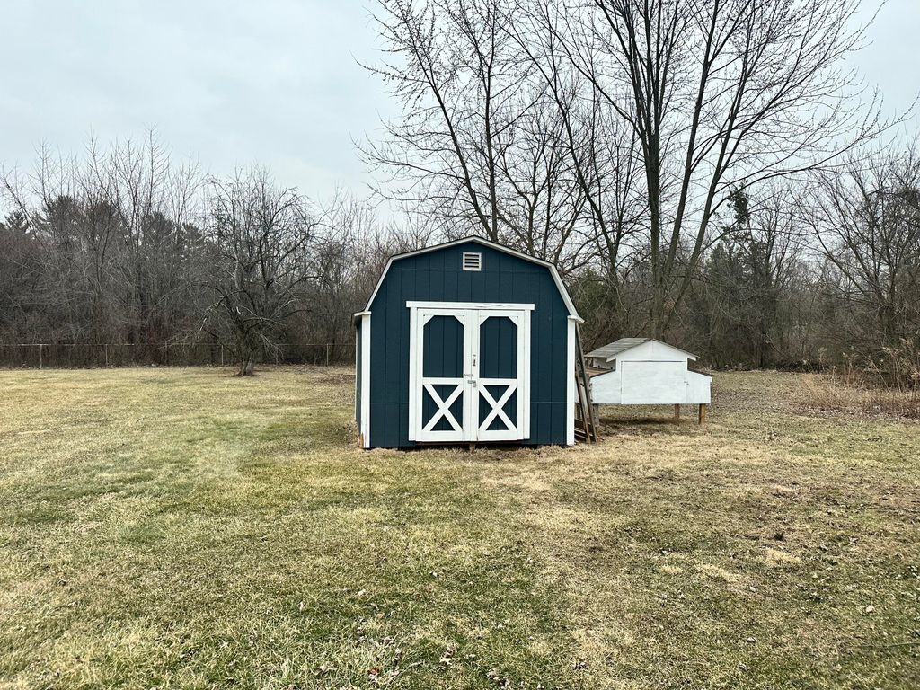 Photo of 10607 Lane Street, Crown Point, IN 46307 (MLS # 834972)