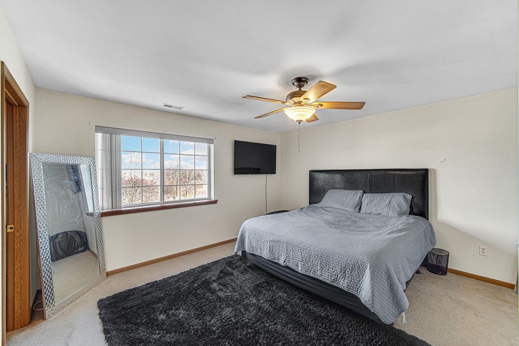 Photo of 2007 W 75th Place #31, Merrillville, IN 46410 (MLS # 832065)