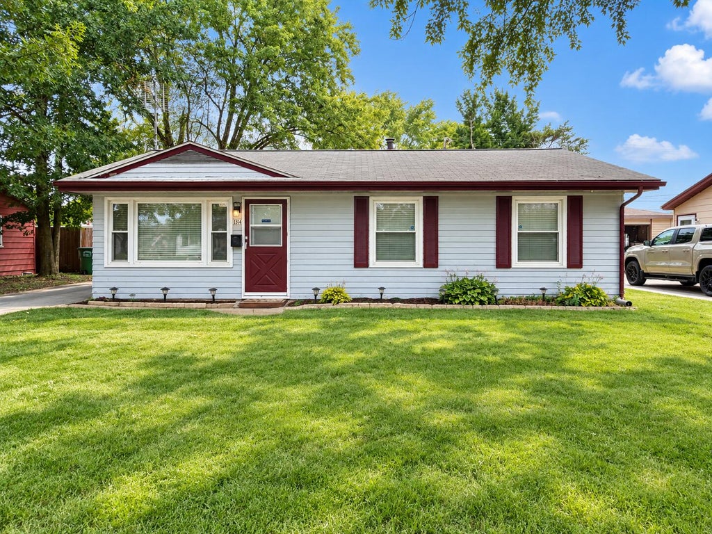 Photo of 1514 E 33rd Avenue, Hobart, IN 46342 (MLS # 845723)