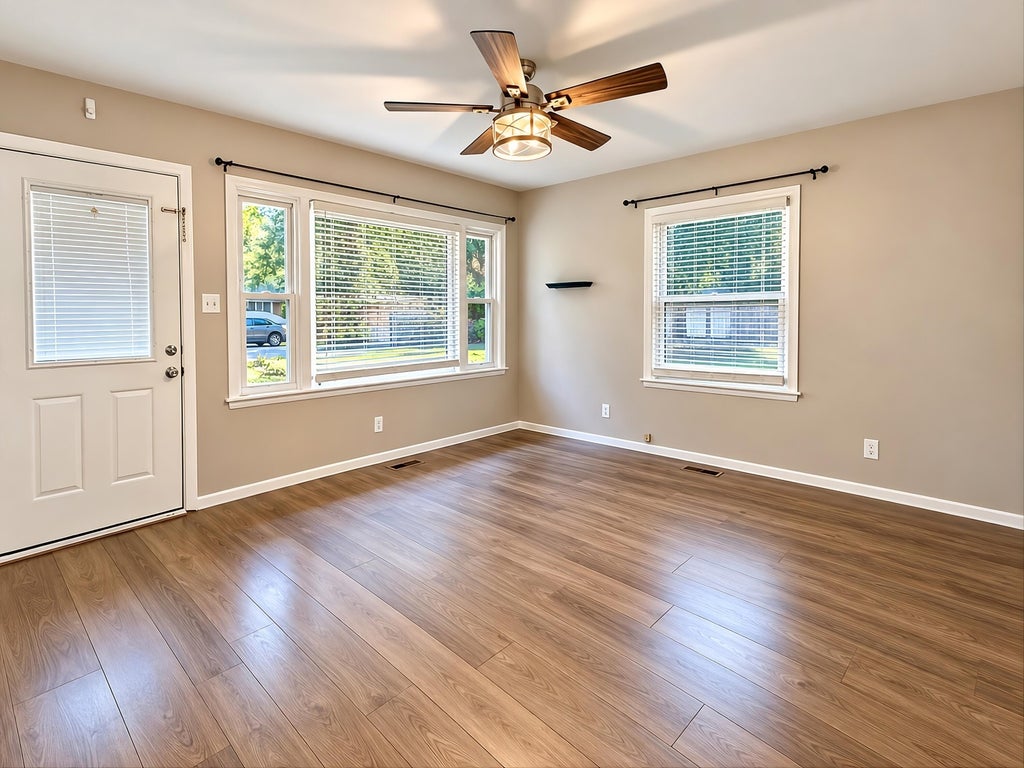 Photo of 1514 E 33rd Avenue, Hobart, IN 46342 (MLS # 845723)