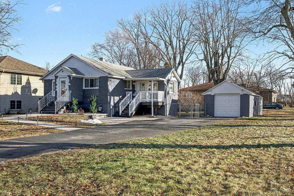 Photo of 9747 Erie Street, Highland, IN 46322 (MLS # 832190)