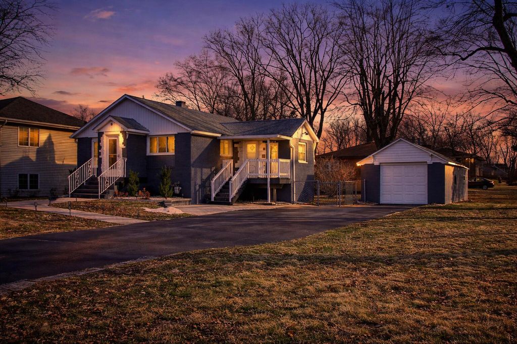 Photo of 9747 Erie Street, Highland, IN 46322 (MLS # 832190)