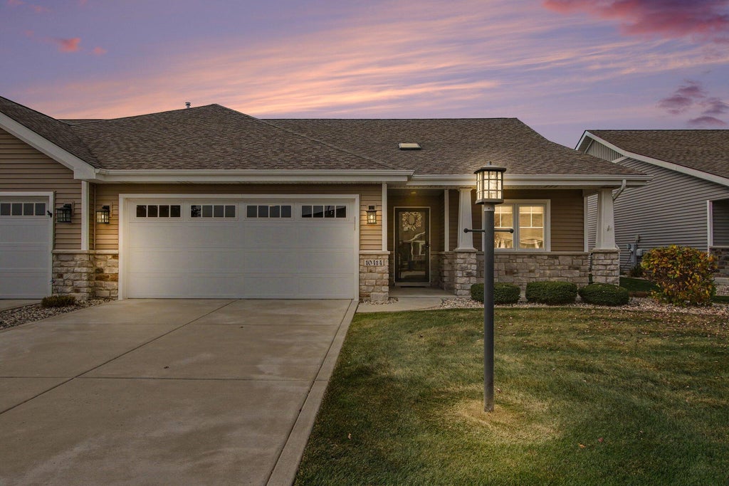 Photo of 10414 Red Rock Place, Dyer, IN 46311 (MLS # 847521)