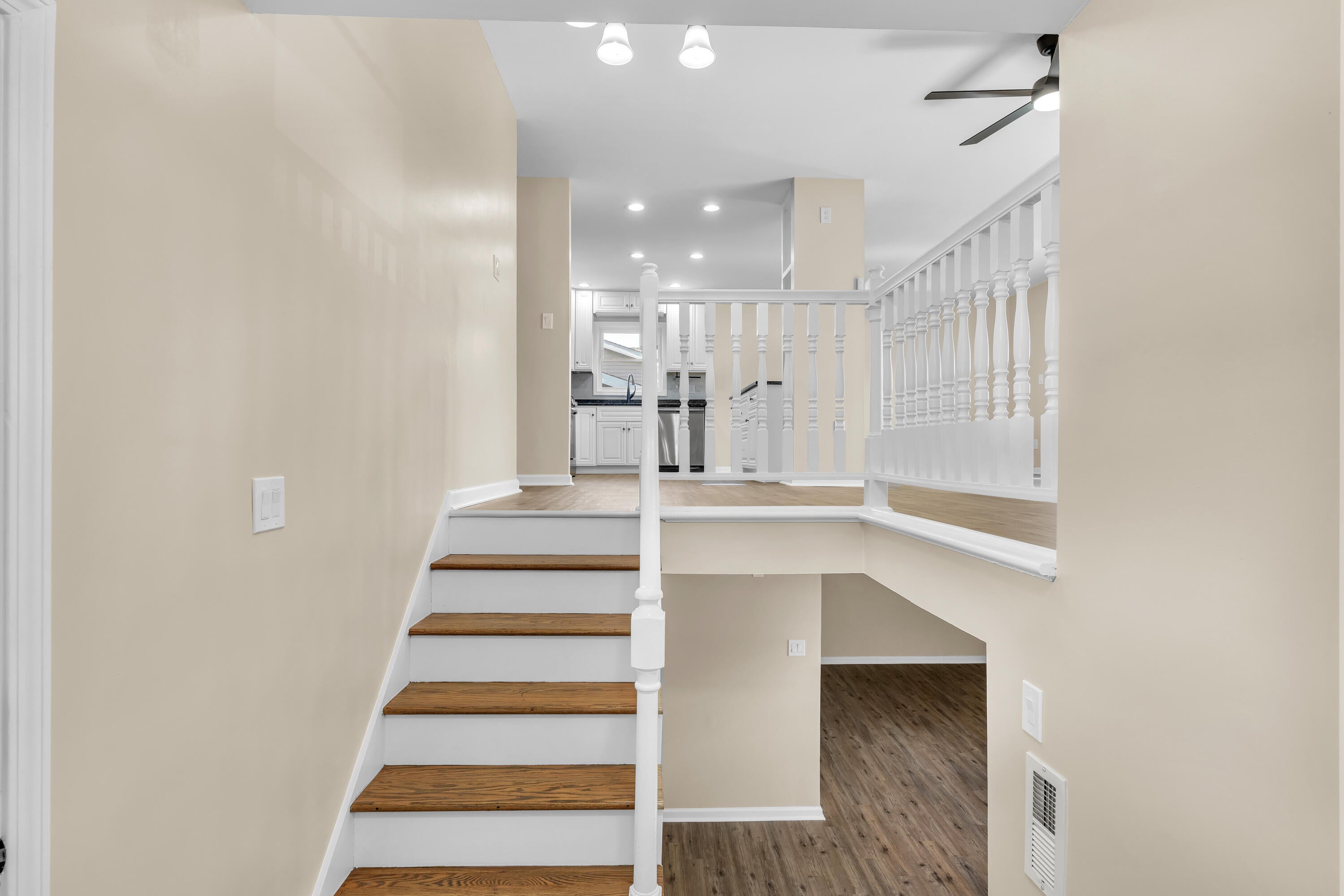 1717 W 98th Place
