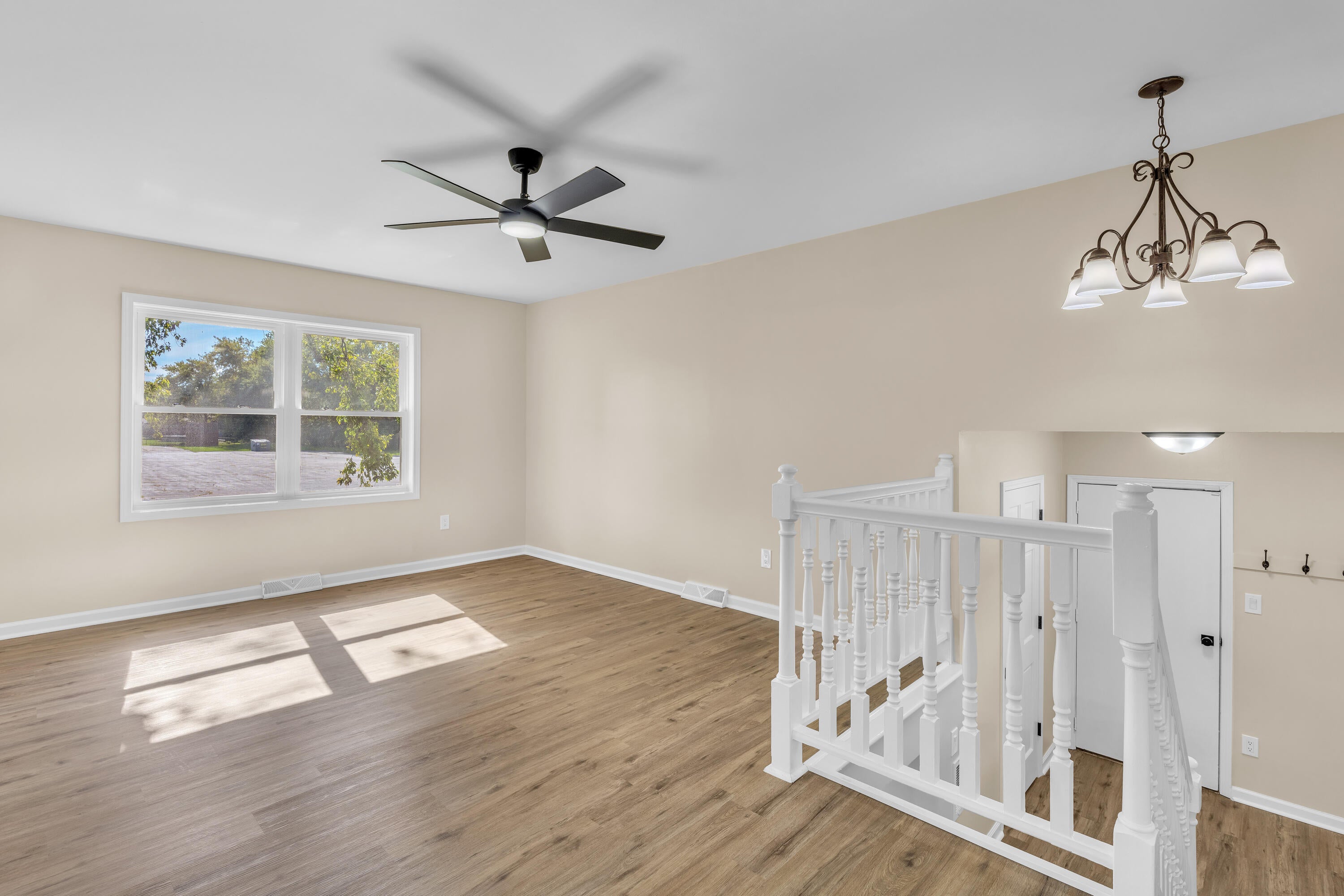 1717 W 98th Place