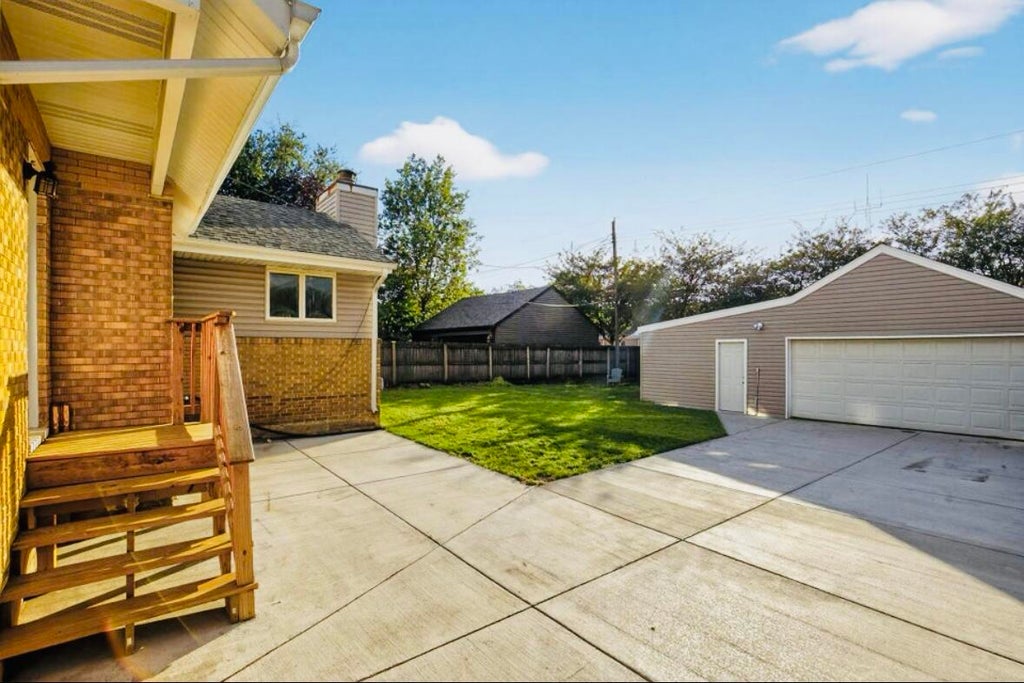 Photo of 8318 Howard Avenue, Munster, IN 46321 (MLS # 847494)