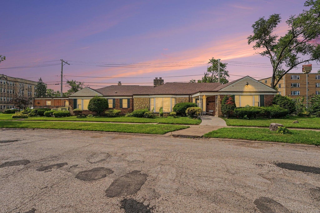 Photo of 462 Cleveland Street, Gary, IN 46404 (MLS # 844365)