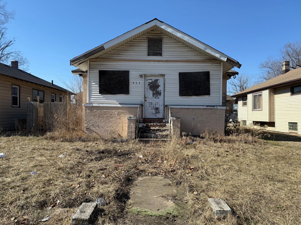 Photo of 434 Pierce Street, Gary, IN 46402 (MLS # 834760)