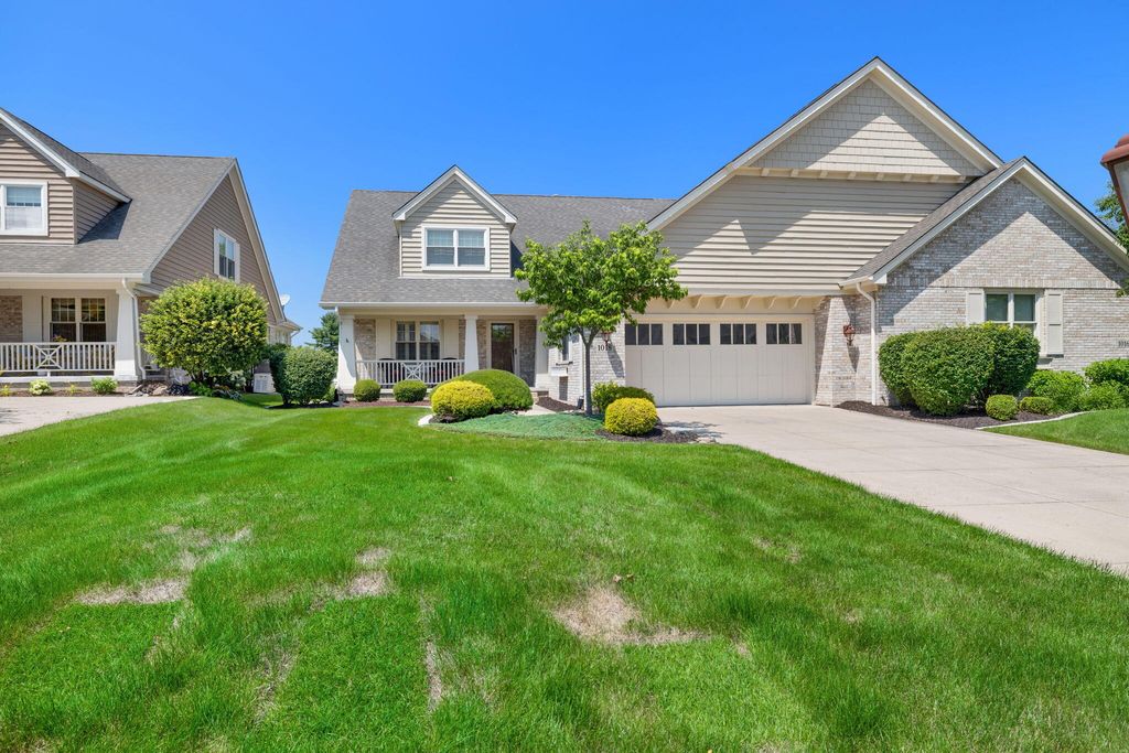 Photo of 1018 Sterling Court, Crown Point, IN 46307 (MLS # 841902)