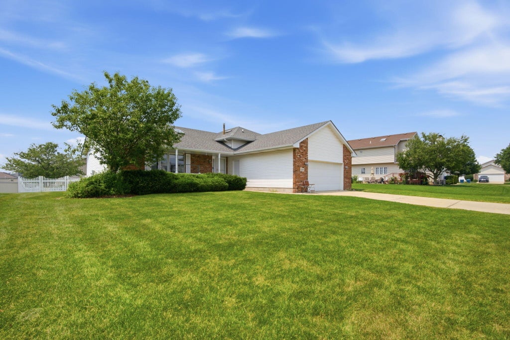 Photo of 2968 Autumn Lane, Dyer, IN 46311 (MLS # 842469)