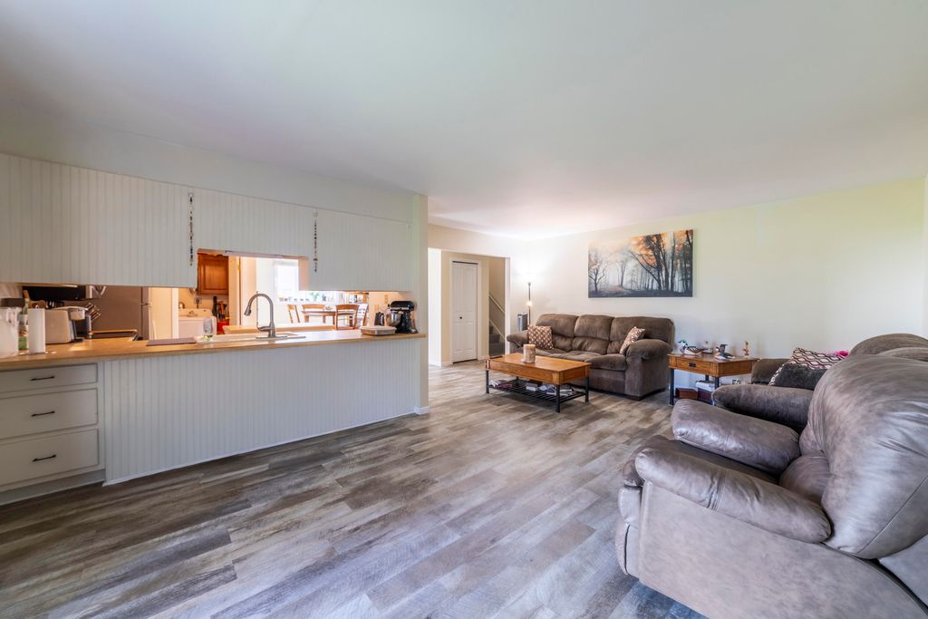 Photo of 1193 Millpond Road, Valparaiso, IN 46385 (MLS # 836764)