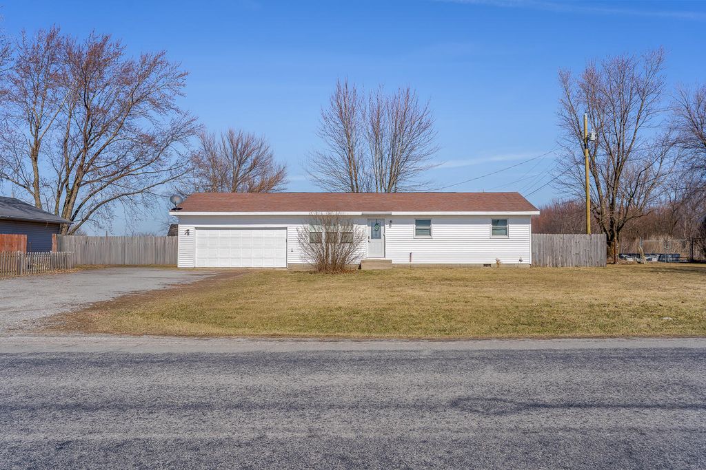 Photo of 5390 W 400 N, Rensselaer, IN 47978 (MLS # 834947)