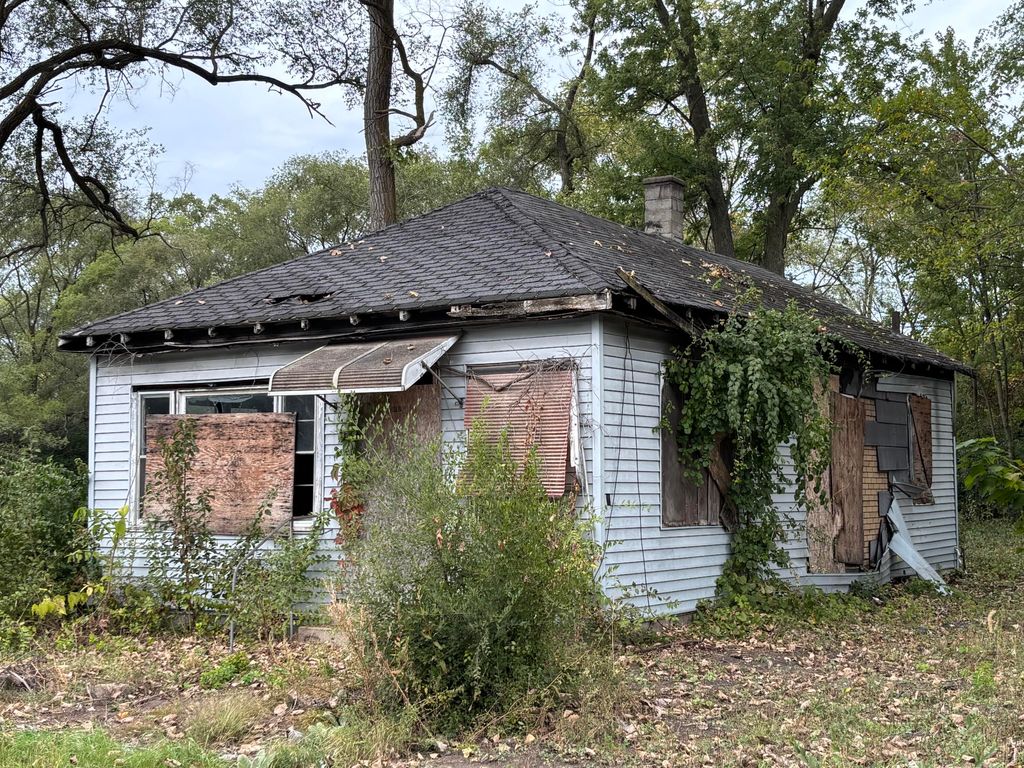 Photo of 2413-2415 Industrial Boulevard, Gary, IN 46407 (MLS # 829357)