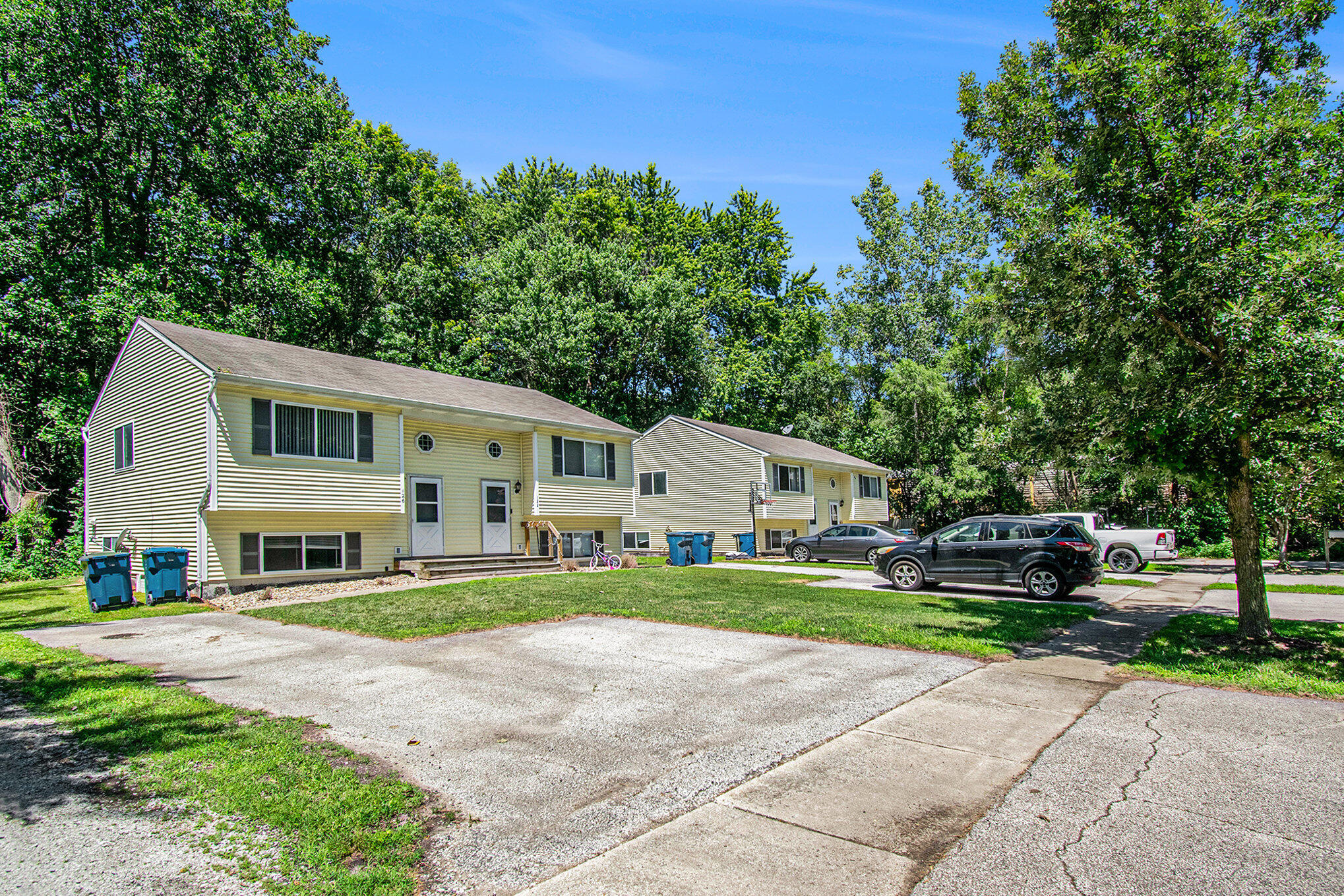 122-126 Roosevelt Street