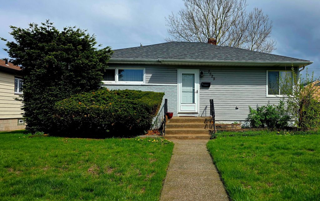 Photo of 7529 Maryland Avenue, Hammond, IN 46323 (MLS # 837906)