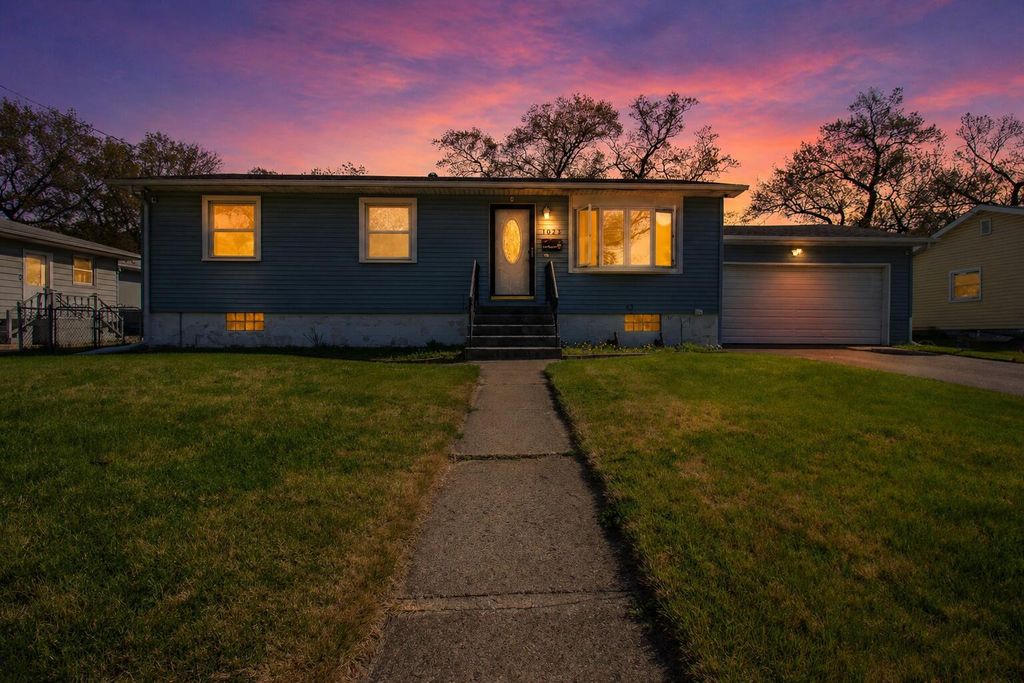 Photo of 1023 E 29th Avenue, Lake Station, IN 46405 (MLS # 837930)