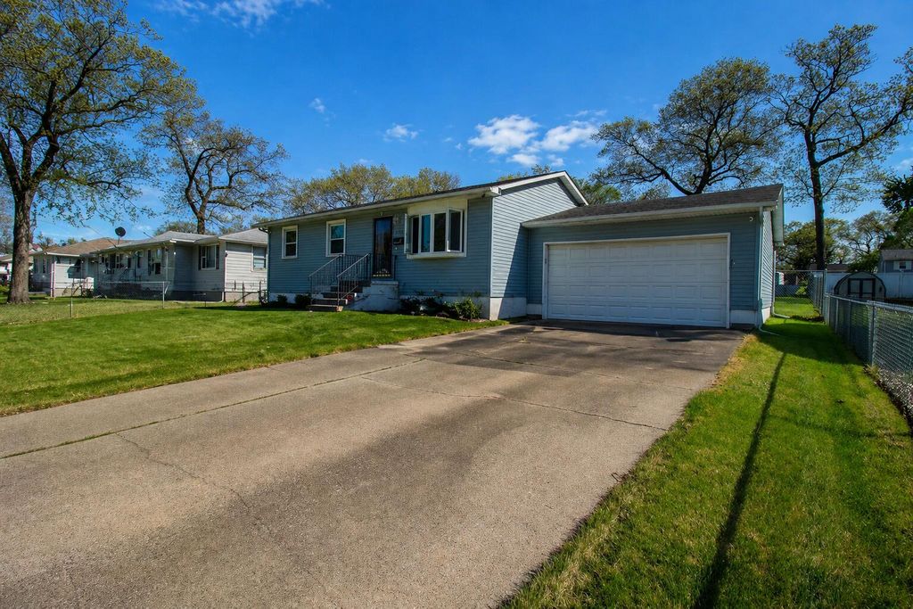 Photo of 1023 E 29th Avenue, Lake Station, IN 46405 (MLS # 837930)