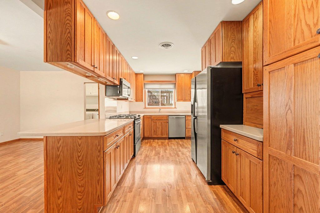 Photo of 736 N Glenwood Avenue, Griffith, IN 46319 (MLS # 835673)